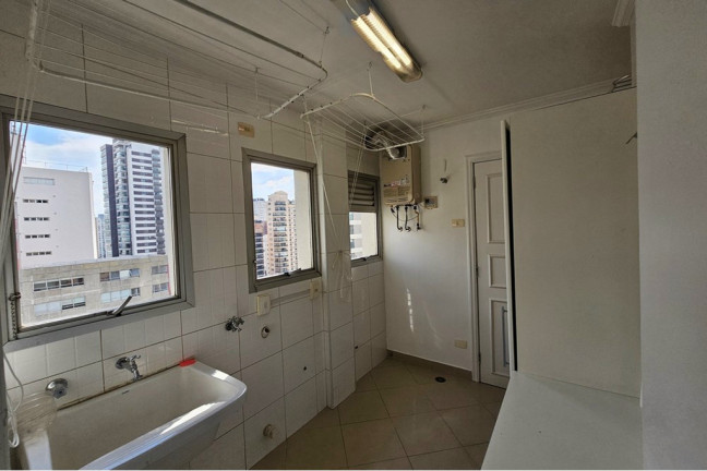 Imagem Apartamento com 3 Quartos à Venda, 200 m² em Moema - São Paulo Imagem Apartamento com 3 Quartos à Venda, 200 m² em Moema - São Paulo