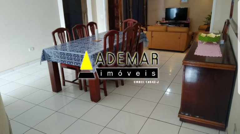 Imagem Casa com 3 Quartos à Venda, em Eldorado - Diadema Imagem Casa com 3 Quartos à Venda, em Eldorado - Diadema