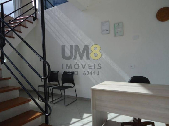Imagem Sobrado com 3 Quartos à Venda, 244 m² em Guaíra - Curitiba
