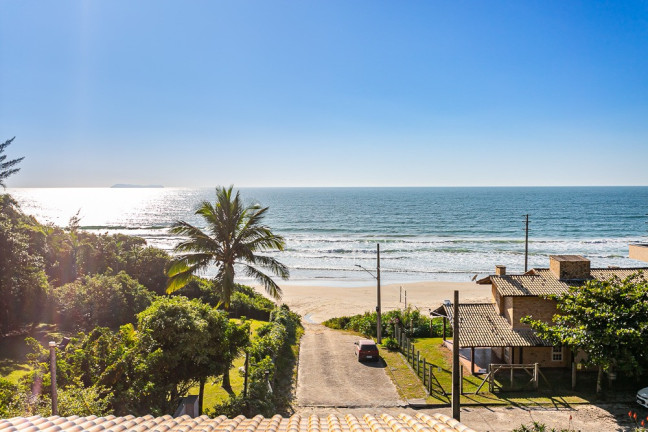 Imagem Casa com 5 Quartos à Venda, 180 m² em Centro - Garopaba