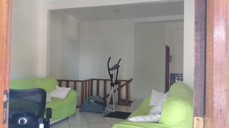 Imagem Sobrado com 4 Quartos à Venda, 250 m² em Vila São José - Taubaté