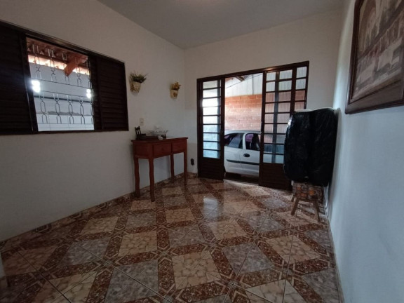 Imagem Casa com 2 Quartos à Venda, 220 m² em Condomínio Das Esmeraldas - Goiânia Imagem Casa com 2 Quartos à Venda, 220 m² em Condomínio Das Esmeraldas - Goiânia