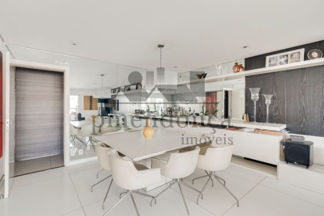 Imagem Apartamento com 4 Quartos à Venda, 234 m² em Vila Nova Conceição - São Paulo Imagem Apartamento com 4 Quartos à Venda, 234 m² em Vila Nova Conceição - São Paulo