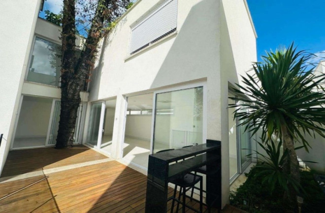 Imagem Casa com 4 Quartos à Venda, 365 m² em Jardim Petrópolis - São Paulo Imagem Casa com 4 Quartos à Venda, 365 m² em Jardim Petrópolis - São Paulo