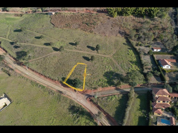 Terreno à Venda, 848 m² em Vale Alpino - Teresópolis