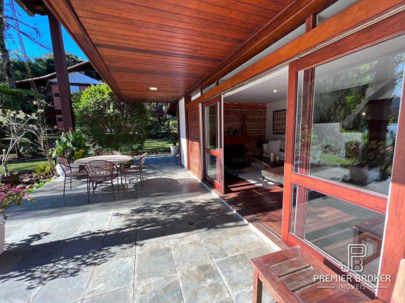 Imagem Casa com 4 Quartos à Venda, 371 m² em Comary - Teresópolis Imagem Casa com 4 Quartos à Venda, 371 m² em Comary - Teresópolis