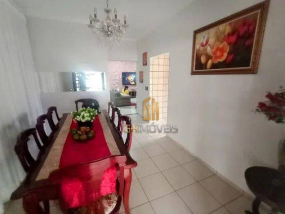 Imagem Sobrado com 4 Quartos à Venda, 218 m² em Vila Lucy - Goiânia