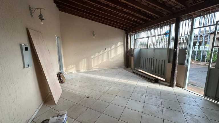 Imagem Casa com 3 Quartos à Venda, em Cuiabá Imagem Casa com 3 Quartos à Venda, em Cuiabá