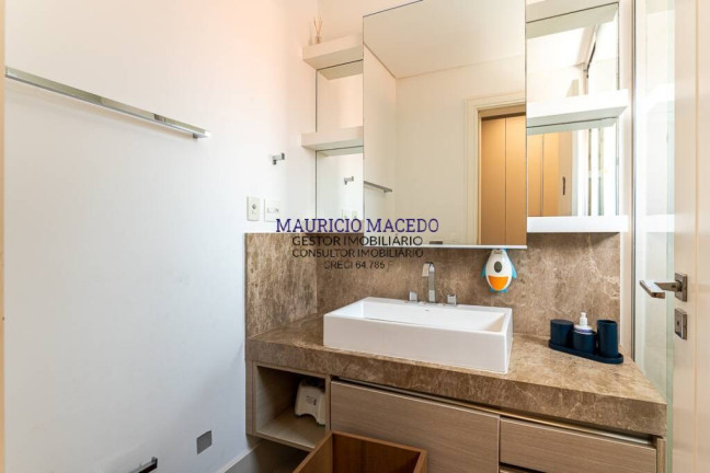 Imagem Casa com 4 Quartos à Venda, 840 m² em Alphaville Residencial Um - Barueri Imagem Casa com 4 Quartos à Venda, 840 m² em Alphaville Residencial Um - Barueri