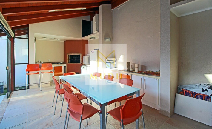 Imagem Casa com 4 Quartos à Venda, 300 m² em Ipanema - Porto Alegre