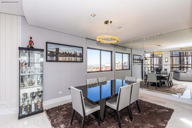 Imagem Apartamento com 3 Quartos à Venda, 402 m² em Batel - Curitiba