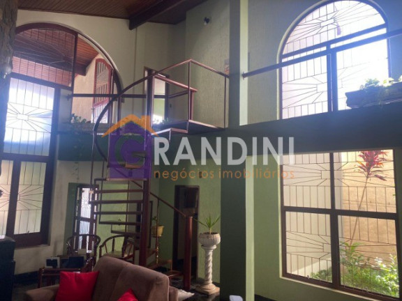 Sobrado com 3 Quartos à Venda, 315 m² em Centro - Mogi Mirim