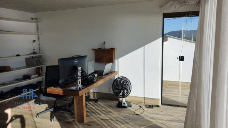 Imagem Casa com 4 Quartos à Venda, 450 m² em João Paulo - Florianópolis Imagem Casa com 4 Quartos à Venda, 450 m² em João Paulo - Florianópolis
