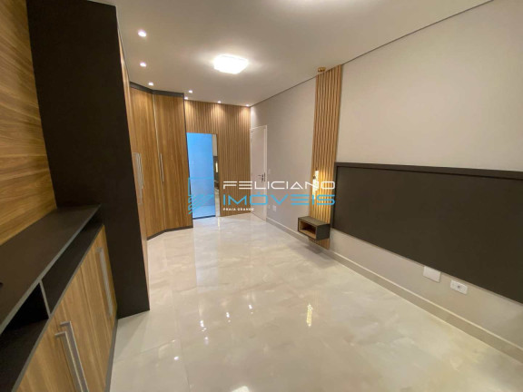 Imagem Casa com 3 Quartos à Venda, 200 m² em Ocian - Praia Grande Imagem Casa com 3 Quartos à Venda, 200 m² em Ocian - Praia Grande
