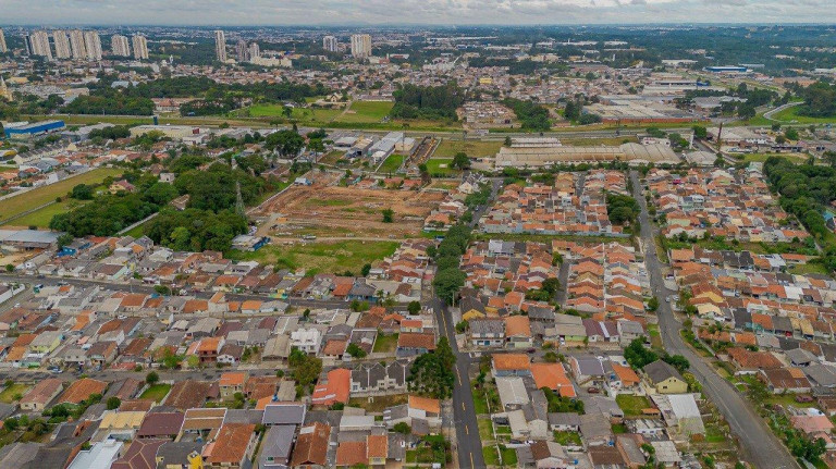 Imagem Terreno à Venda, 390 m² em Orleans - Curitiba Imagem Terreno à Venda, 390 m² em Orleans - Curitiba