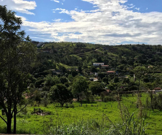 Terreno à Venda, 3 m² em Jardim Estância Brasil - Atibaia
