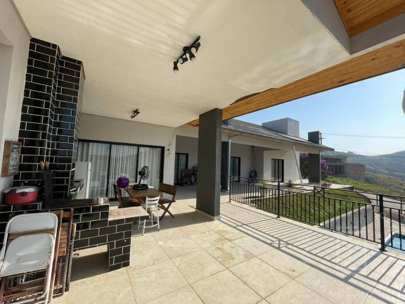 Imagem Casa com 3 Quartos à Venda, 329 m² em Cidade Nova Jacareí - Jacareí Imagem Casa com 3 Quartos à Venda, 329 m² em Cidade Nova Jacareí - Jacareí