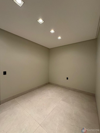 Imagem Casa com 5 Quartos à Venda, 448 m² em Caiçaras - Patos De Minas Imagem Casa com 5 Quartos à Venda, 448 m² em Caiçaras - Patos De Minas