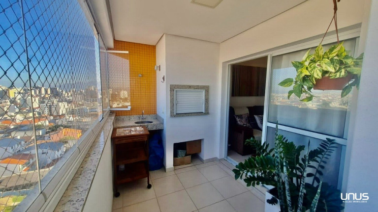 Imagem Apartamento com 3 Quartos à Venda, 127 m² em Barreiros - São José