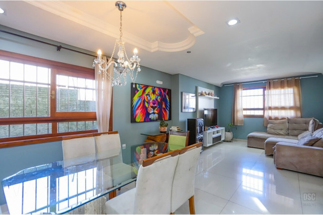 Casa com 3 Quartos à Venda, 185 m² em Hípica - Porto Alegre