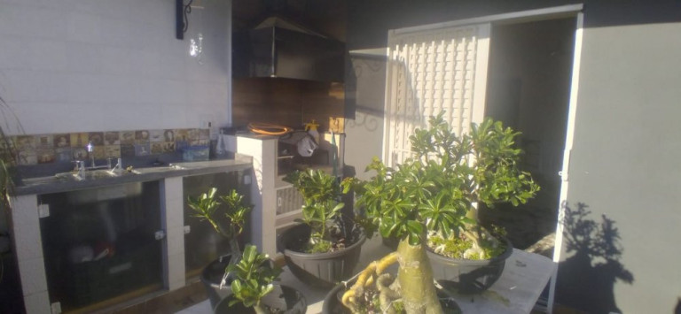 Imagem Sobrado com 3 Quartos à Venda, 140 m² em Jardim Ismênia - São José Dos Campos Imagem Sobrado com 3 Quartos à Venda, 140 m² em Jardim Ismênia - São José Dos Campos