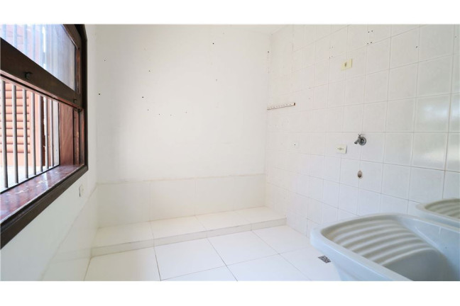 Imagem Casa com 4 Quartos à Venda, 332 m² em Morumbi - São Paulo Imagem Casa com 4 Quartos à Venda, 332 m² em Morumbi - São Paulo