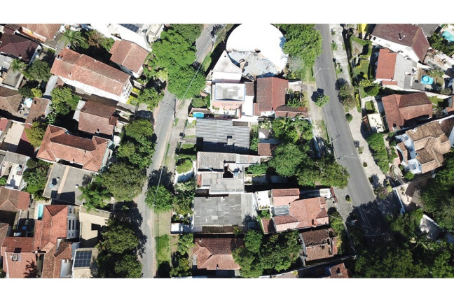 Imagem Terreno à Venda, em Petrópolis - Porto Alegre Imagem Terreno à Venda, em Petrópolis - Porto Alegre