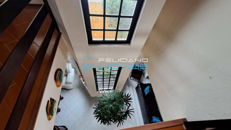 Imagem Casa com 4 Quartos à Venda, 300 m² em Canto Do Forte - Praia Grande Imagem Casa com 4 Quartos à Venda, 300 m² em Canto Do Forte - Praia Grande