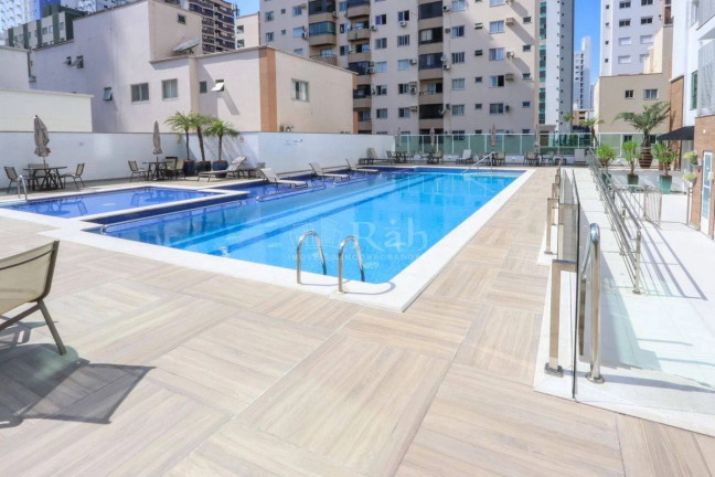 Imagem Apartamento com 4 Quartos à Venda, 151 m² em Centro - Balneário Camboriú Imagem Apartamento com 4 Quartos à Venda, 151 m² em Centro - Balneário Camboriú