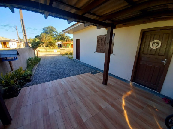 Imagem Imóvel com 7 Quartos à Venda, 170 m² em Ressacada - Garopaba Imagem Imóvel com 7 Quartos à Venda, 170 m² em Ressacada - Garopaba