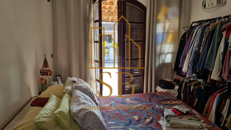 Imagem Sobrado com 4 Quartos à Venda, 220 m² em Vila São Jorge - São Vicente Imagem Sobrado com 4 Quartos à Venda, 220 m² em Vila São Jorge - São Vicente
