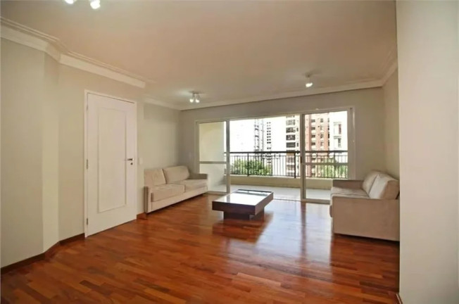 Apartamento com 3 Quartos à Venda, 125 m² em Moema - São Paulo