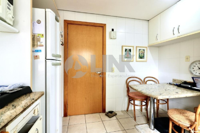 Imagem Apartamento com 3 Quartos à Venda, 148 m² em Petrópolis - Porto Alegre