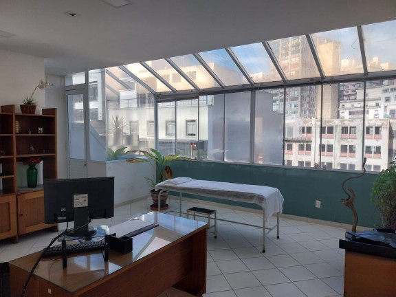 Sala Comercial à Venda, 130 m² em Centro - São Paulo
