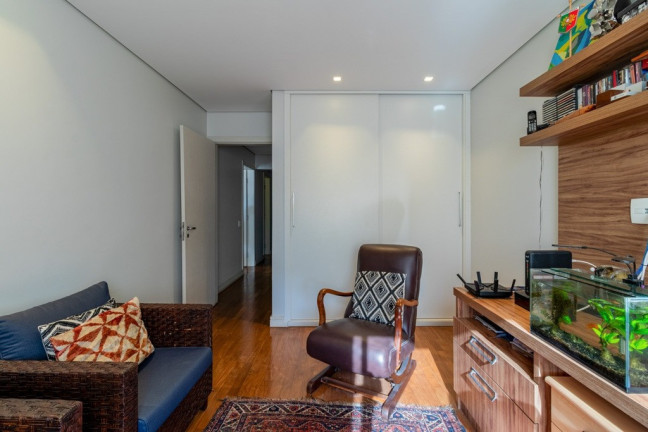 Imagem Imóvel com 4 Quartos à Venda, 261 m² em Vila Morumbi - São Paulo