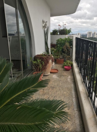 Imóvel com 4 Quartos para Alugar, 240 m² em Santo Amaro - São Paulo