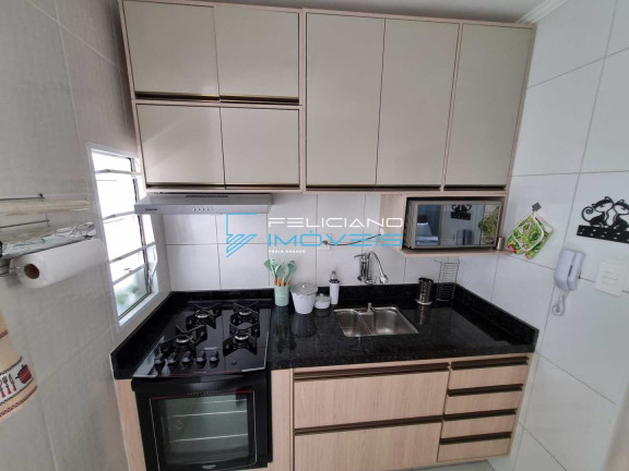 Imagem Apartamento com 2 Quartos à Venda, 55 m² em Guilhermina - Praia Grande