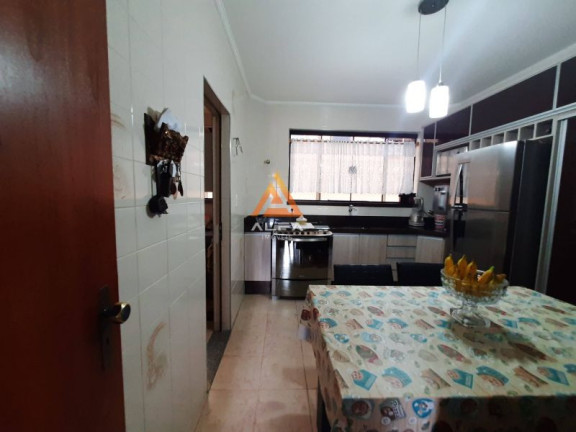 Imagem Apartamento com 3 Quartos à Venda, 175 m²