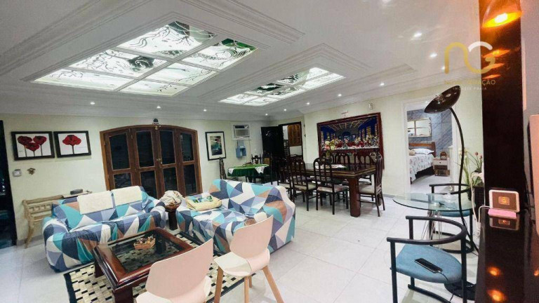 Imagem Casa com 3 Quartos à Venda, 500 m² em Canto Do Forte - Praia Grande Imagem Casa com 3 Quartos à Venda, 500 m² em Canto Do Forte - Praia Grande