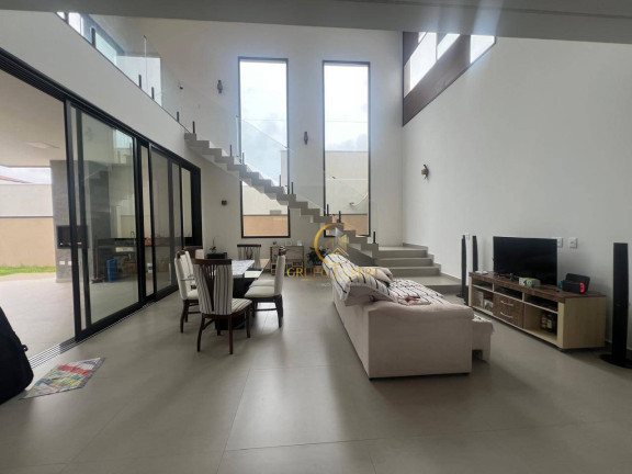 Sobrado com 3 Quartos à Venda ou Locação, 318 m² em Vivant Urbanova - São José Dos Campos