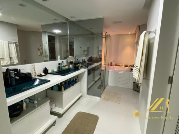 Imagem Imóvel com 5 Quartos à Venda, 750 m² em Piatã - Salvador Imagem Imóvel com 5 Quartos à Venda, 750 m² em Piatã - Salvador