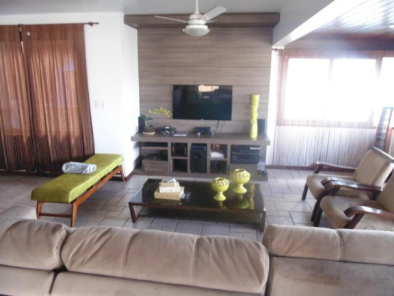 Imagem Casa com 5 Quartos à Venda, 600 m² em Glória - Macaé