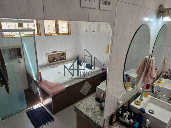 Imagem Casa com 3 Quartos à Venda, 360 m² em Parque Santa Cecília - Aparecida De Goiânia Imagem Casa com 3 Quartos à Venda, 360 m² em Parque Santa Cecília - Aparecida De Goiânia