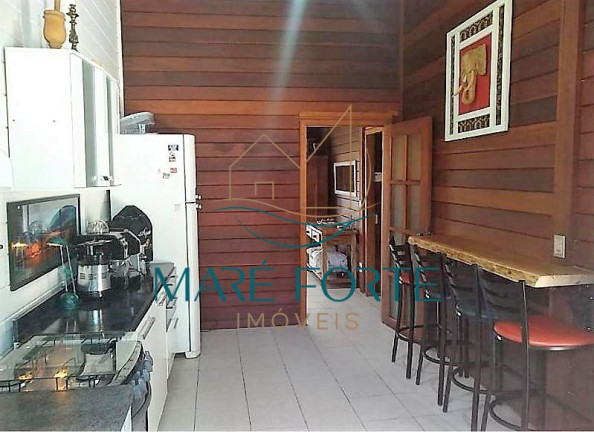 Imagem Casa com 5 Quartos à Venda, 300 m² em Enseada - Ubatuba