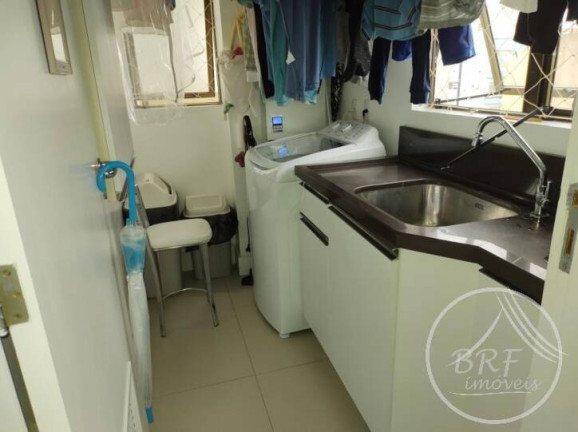 Imagem Apartamento com 3 Quartos à Venda, 102 m² em Balneário - Florianópolis Imagem Apartamento com 3 Quartos à Venda, 102 m² em Balneário - Florianópolis