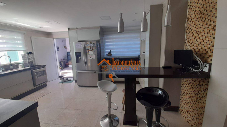 Imagem Sobrado com 3 Quartos à Venda, 380 m² em Jardim Santa Clara - Guarulhos Imagem Sobrado com 3 Quartos à Venda, 380 m² em Jardim Santa Clara - Guarulhos