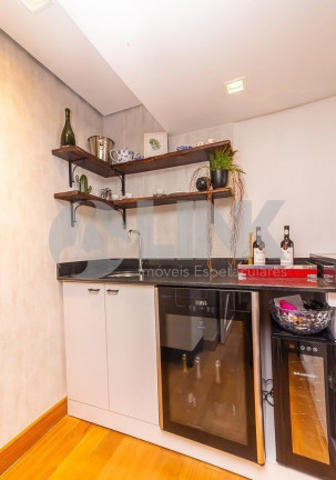 Imagem Apartamento com 3 Quartos à Venda, 129 m² em Menino Deus - Porto Alegre Imagem Apartamento com 3 Quartos à Venda, 129 m² em Menino Deus - Porto Alegre