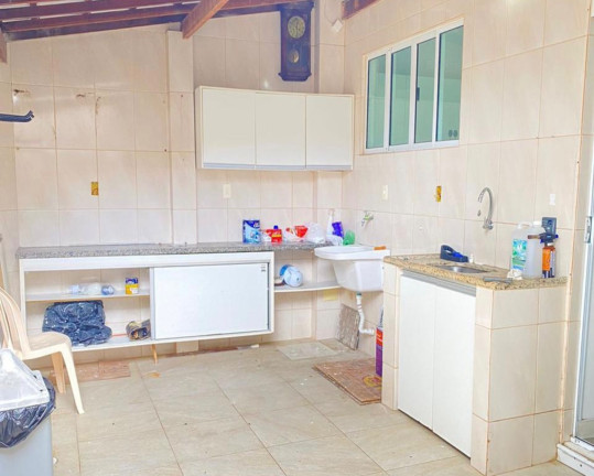Imagem Casa com 4 Quartos à Venda, 220 m² em Buraquinho - Lauro De Freitas Imagem Casa com 4 Quartos à Venda, 220 m² em Buraquinho - Lauro De Freitas