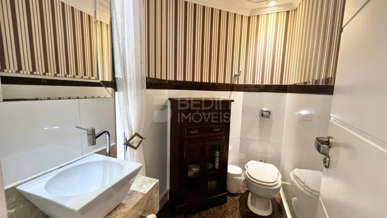 Imagem Apartamento com 4 Quartos à Venda, 400 m² em Centro - Balneário Camboriú Imagem Apartamento com 4 Quartos à Venda, 400 m² em Centro - Balneário Camboriú