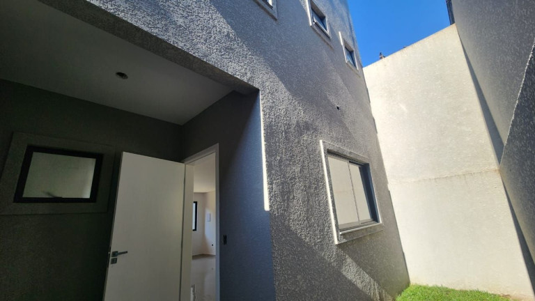 Imagem Casa com 3 Quartos à Venda, 100 m² em Santa Cândida - Curitiba